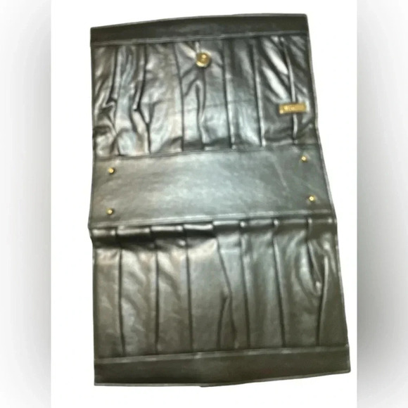 Miche interchangeable purse- base bag plus 10 shells- 5 never used - Picture 15 of 16